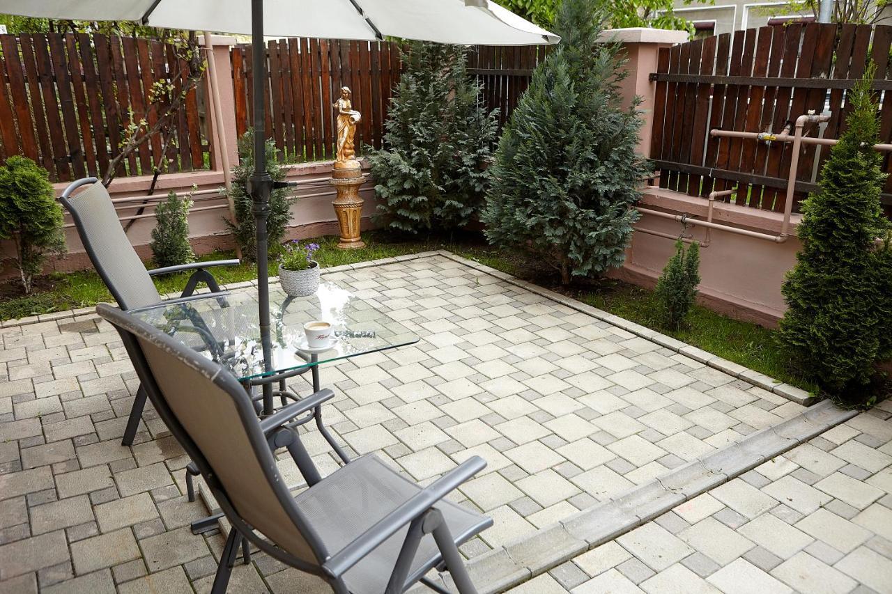 Apartament Rozelor Braşov Buitenkant foto